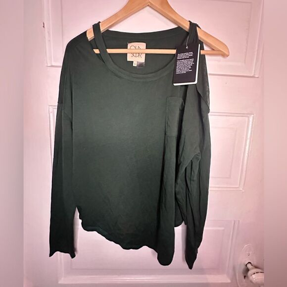 Chaser || NWTs Deconstructed Cold Shoulder Long Sleeve Top Size Small - Picture 1 of 5
